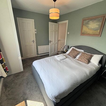 Central, Comfortable And Spacious 4 Bed Duplex Dublin Buitenkant foto