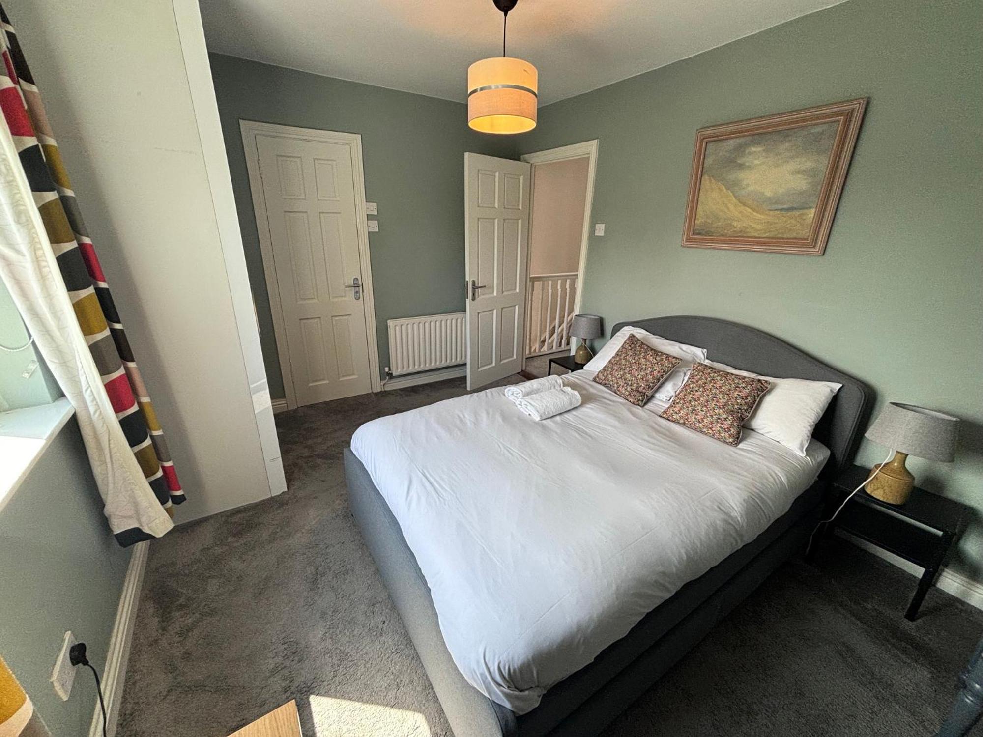 Central, Comfortable And Spacious 4 Bed Duplex Dublin Buitenkant foto